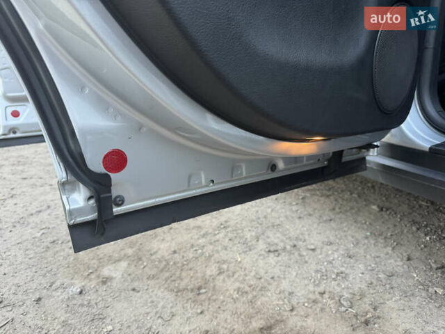 Серый Фольксваген Пассат, объемом двигателя 1.6 л и пробегом 222 тыс. км за 5200 $, фото 16 на Automoto.ua