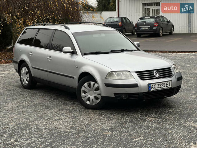 Серый Фольксваген Пассат, объемом двигателя 1.6 л и пробегом 246 тыс. км за 3350 $, фото 4 на Automoto.ua