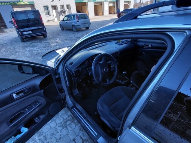 Сірий Фольксваген Пассат, об'ємом двигуна 2 л та пробігом 296 тис. км за 4200 $, фото 6 на Automoto.ua