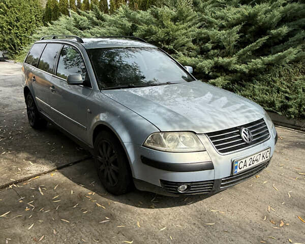 Серый Фольксваген Пассат, объемом двигателя 1.9 л и пробегом 300 тыс. км за 3800 $, фото 2 на Automoto.ua