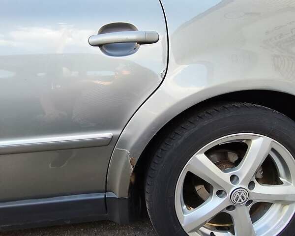 Серый Фольксваген Пассат, объемом двигателя 1.9 л и пробегом 413 тыс. км за 4500 $, фото 5 на Automoto.ua