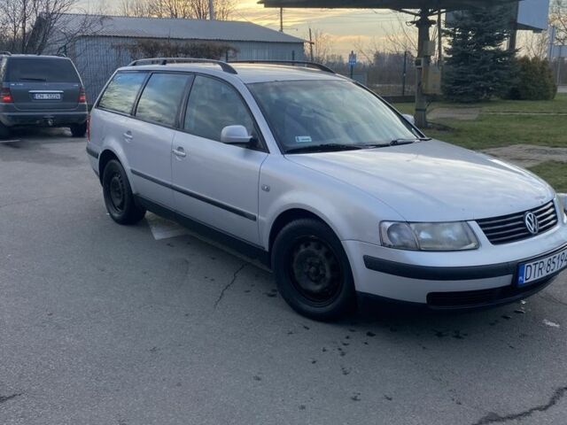 Серый Фольксваген Пассат, объемом двигателя 1.9 л и пробегом 300 тыс. км за 1900 $, фото 1 на Automoto.ua