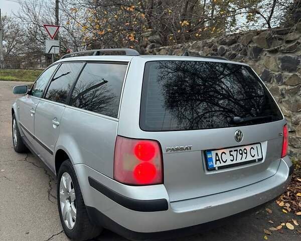 Серый Фольксваген Пассат, объемом двигателя 1.9 л и пробегом 320 тыс. км за 3300 $, фото 4 на Automoto.ua