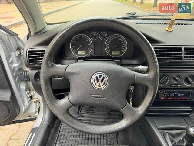 Сірий Фольксваген Пассат, об'ємом двигуна 1.6 л та пробігом 258 тис. км за 4450 $, фото 21 на Automoto.ua