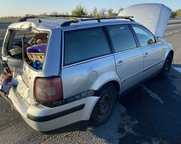 Серый Фольксваген Пассат, объемом двигателя 1.98 л и пробегом 200 тыс. км за 1750 $, фото 5 на Automoto.ua