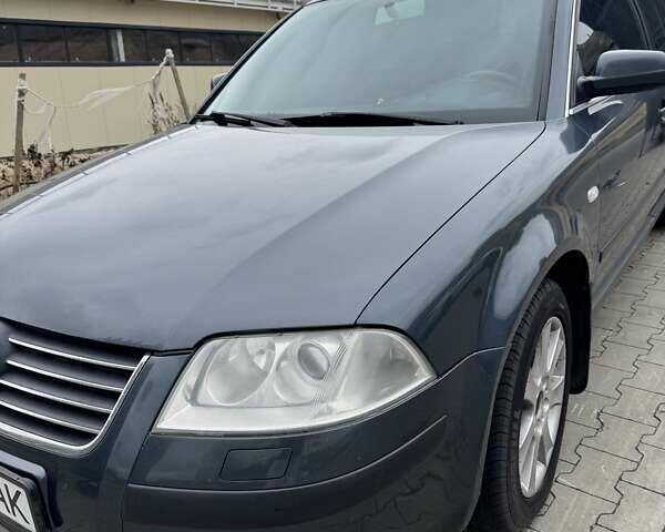 Серый Фольксваген Пассат, объемом двигателя 1.78 л и пробегом 347 тыс. км за 3900 $, фото 2 на Automoto.ua