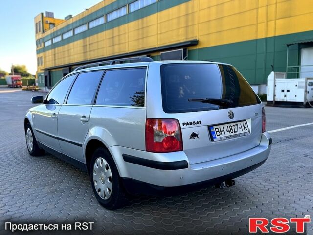 Серый Фольксваген Пассат, объемом двигателя 1.9 л и пробегом 270 тыс. км за 3900 $, фото 4 на Automoto.ua