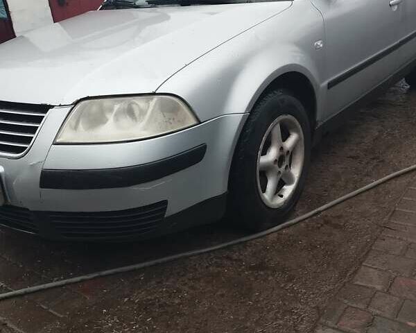 Серый Фольксваген Пассат, объемом двигателя 1.9 л и пробегом 320 тыс. км за 2900 $, фото 2 на Automoto.ua