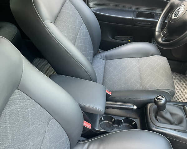 Серый Фольксваген Пассат, объемом двигателя 1.9 л и пробегом 395 тыс. км за 4600 $, фото 12 на Automoto.ua