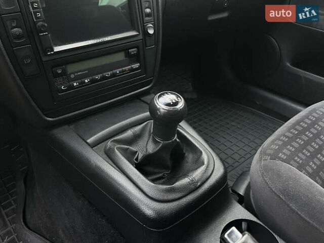 Сірий Фольксваген Пассат, об'ємом двигуна 1.78 л та пробігом 215 тис. км за 5300 $, фото 24 на Automoto.ua