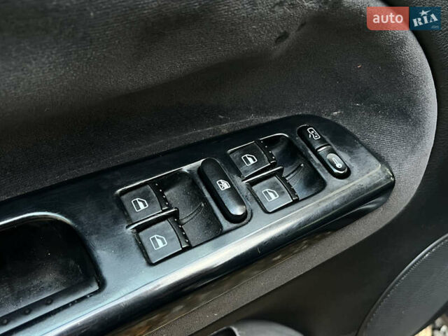 Сірий Фольксваген Пассат, об'ємом двигуна 1.78 л та пробігом 215 тис. км за 5300 $, фото 11 на Automoto.ua