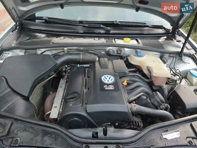 Сірий Фольксваген Пассат, об'ємом двигуна 1.6 л та пробігом 278 тис. км за 4250 $, фото 7 на Automoto.ua