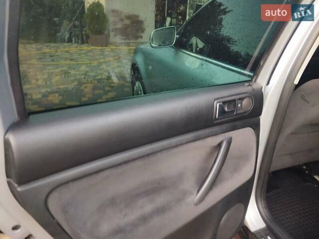 Сірий Фольксваген Пассат, об'ємом двигуна 1.6 л та пробігом 278 тис. км за 4250 $, фото 14 на Automoto.ua