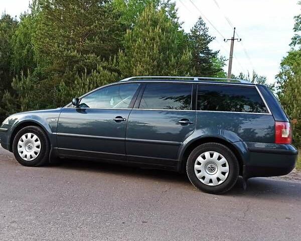 Серый Фольксваген Пассат, объемом двигателя 1.8 л и пробегом 270 тыс. км за 4990 $, фото 2 на Automoto.ua