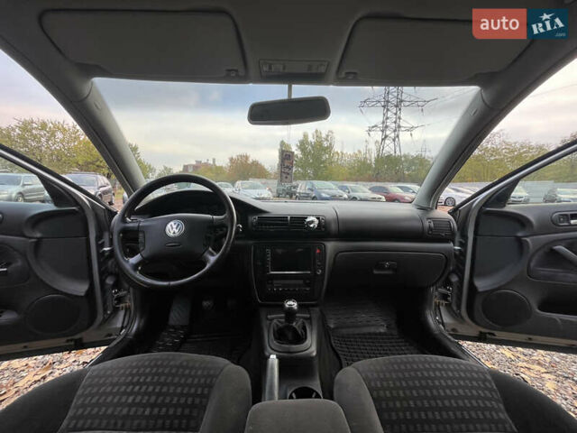 Сірий Фольксваген Пассат, об'ємом двигуна 1.78 л та пробігом 215 тис. км за 5300 $, фото 13 на Automoto.ua