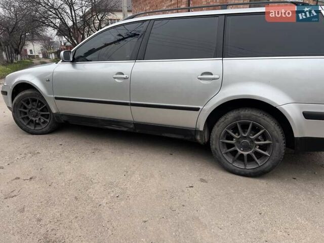 Серый Фольксваген Пассат, объемом двигателя 1.9 л и пробегом 393 тыс. км за 3900 $, фото 5 на Automoto.ua