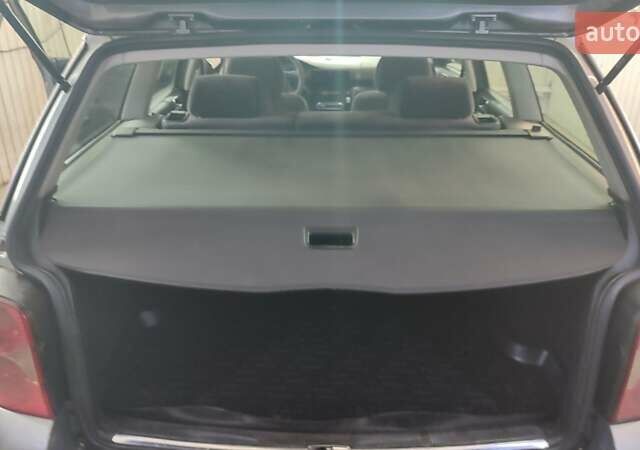 Серый Фольксваген Пассат, объемом двигателя 1.9 л и пробегом 299 тыс. км за 4050 $, фото 10 на Automoto.ua