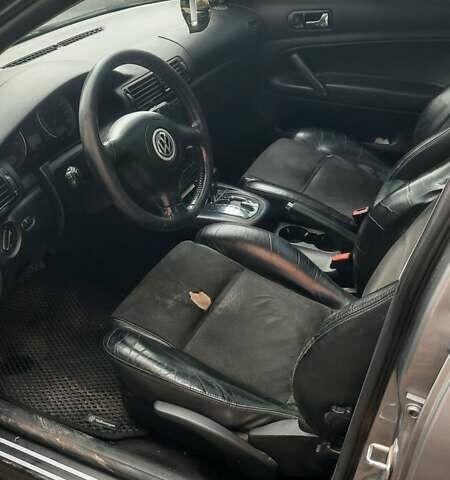 Серый Фольксваген Пассат, объемом двигателя 1.9 л и пробегом 390 тыс. км за 5000 $, фото 8 на Automoto.ua