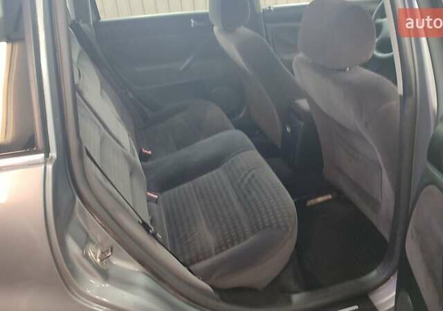 Серый Фольксваген Пассат, объемом двигателя 1.9 л и пробегом 299 тыс. км за 4050 $, фото 7 на Automoto.ua