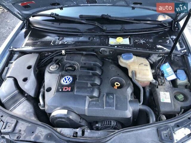 Серый Фольксваген Пассат, объемом двигателя 1.9 л и пробегом 400 тыс. км за 3900 $, фото 7 на Automoto.ua
