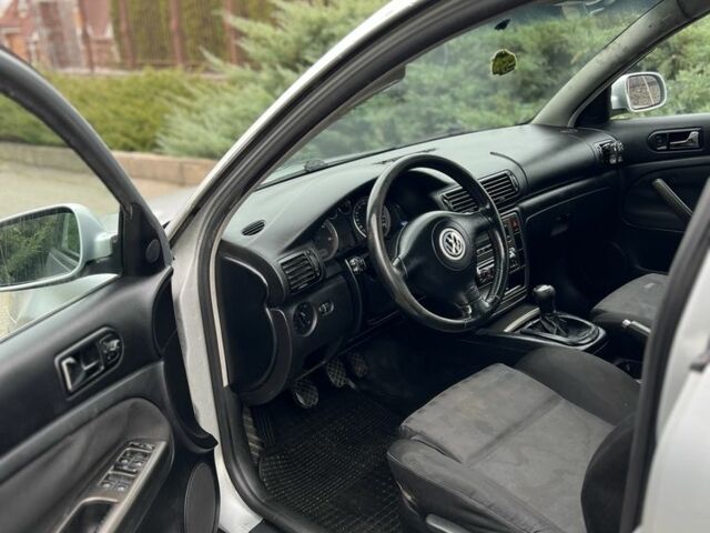 Серый Фольксваген Пассат, объемом двигателя 1.9 л и пробегом 340 тыс. км за 2600 $, фото 2 на Automoto.ua