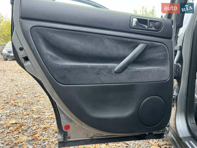 Серый Фольксваген Пассат, объемом двигателя 1.78 л и пробегом 215 тыс. км за 5300 $, фото 15 на Automoto.ua