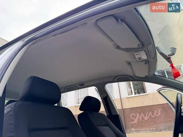 Сірий Фольксваген Пассат, об'ємом двигуна 1.6 л та пробігом 258 тис. км за 4450 $, фото 16 на Automoto.ua