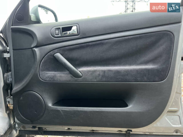 Сірий Фольксваген Пассат, об'ємом двигуна 1.78 л та пробігом 215 тис. км за 5300 $, фото 20 на Automoto.ua