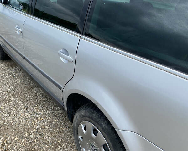 Серый Фольксваген Пассат, объемом двигателя 1.98 л и пробегом 212 тыс. км за 4200 $, фото 2 на Automoto.ua