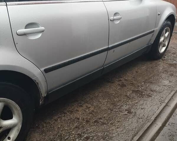 Серый Фольксваген Пассат, объемом двигателя 1.9 л и пробегом 320 тыс. км за 2900 $, фото 7 на Automoto.ua