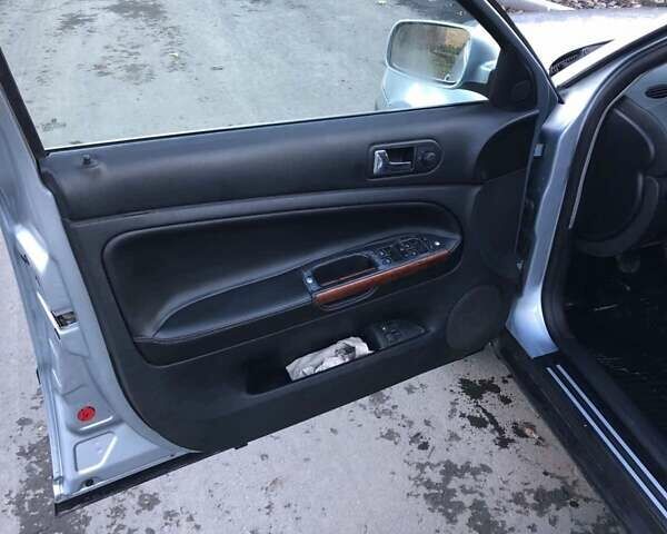 Серый Фольксваген Пассат, объемом двигателя 1.9 л и пробегом 400 тыс. км за 3900 $, фото 12 на Automoto.ua