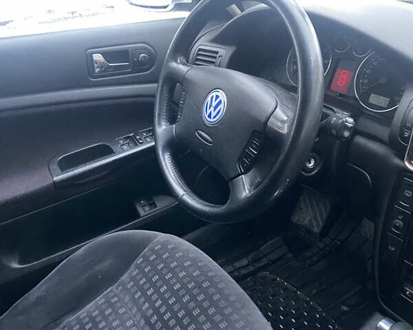 Серый Фольксваген Пассат, объемом двигателя 1.98 л и пробегом 212 тыс. км за 4200 $, фото 17 на Automoto.ua