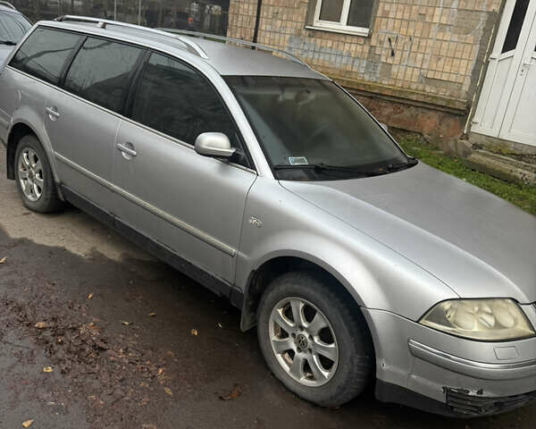 Серый Фольксваген Пассат, объемом двигателя 1.9 л и пробегом 280 тыс. км за 4300 $, фото 2 на Automoto.ua