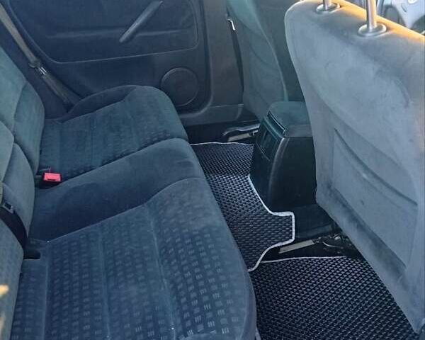 Серый Фольксваген Пассат, объемом двигателя 1.6 л и пробегом 300 тыс. км за 4800 $, фото 5 на Automoto.ua