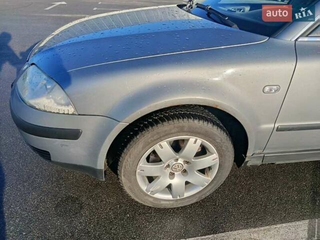 Серый Фольксваген Пассат, объемом двигателя 1.9 л и пробегом 386 тыс. км за 4900 $, фото 4 на Automoto.ua