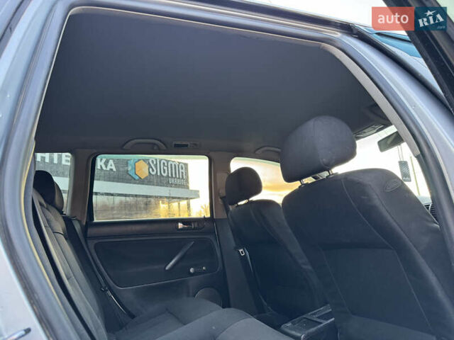 Серый Фольксваген Пассат, объемом двигателя 1.9 л и пробегом 320 тыс. км за 3350 $, фото 25 на Automoto.ua