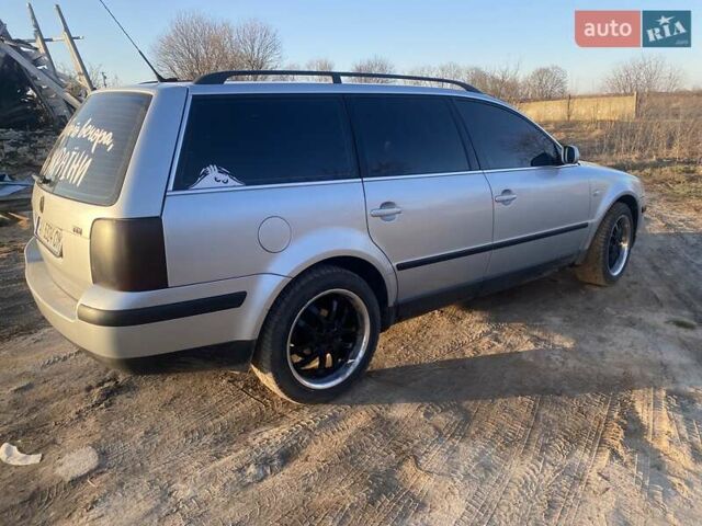 Серый Фольксваген Пассат, объемом двигателя 1.9 л и пробегом 350 тыс. км за 4700 $, фото 2 на Automoto.ua