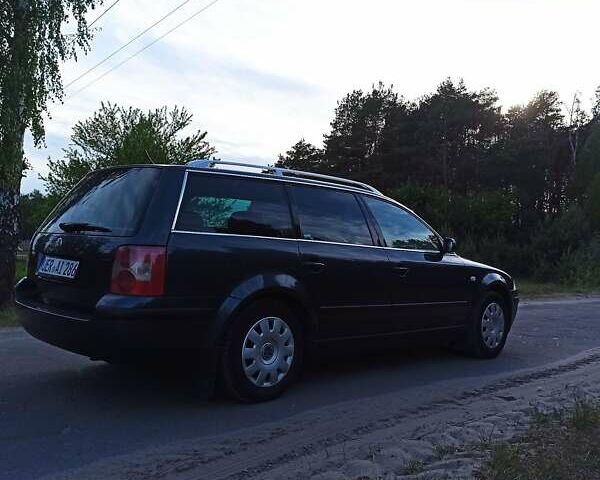 Серый Фольксваген Пассат, объемом двигателя 1.8 л и пробегом 270 тыс. км за 4990 $, фото 1 на Automoto.ua