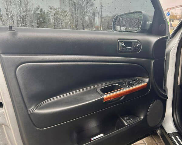 Серый Фольксваген Пассат, объемом двигателя 2.5 л и пробегом 330 тыс. км за 5000 $, фото 6 на Automoto.ua