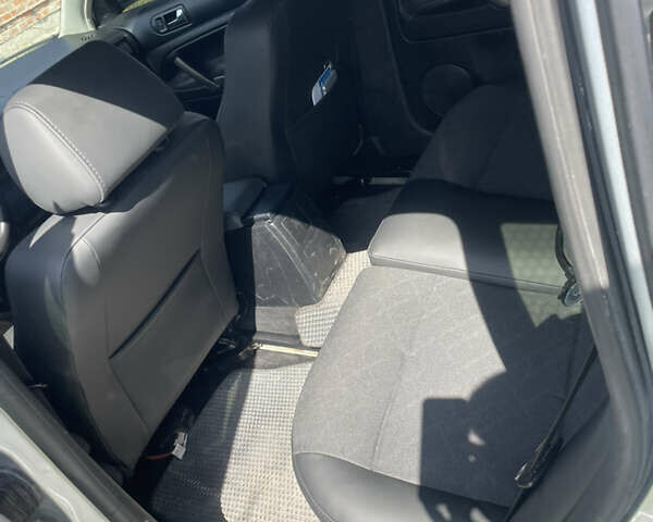 Серый Фольксваген Пассат, объемом двигателя 1.9 л и пробегом 395 тыс. км за 4600 $, фото 16 на Automoto.ua