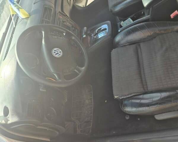 Сірий Фольксваген Пассат, об'ємом двигуна 2.5 л та пробігом 111 тис. км за 3800 $, фото 5 на Automoto.ua