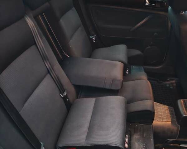 Сірий Фольксваген Пассат, об'ємом двигуна 1.6 л та пробігом 276 тис. км за 5000 $, фото 13 на Automoto.ua