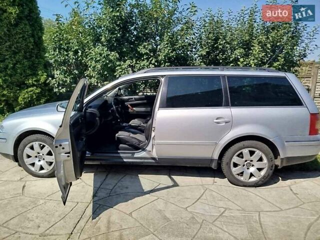 Серый Фольксваген Пассат, объемом двигателя 2.5 л и пробегом 391 тыс. км за 4750 $, фото 8 на Automoto.ua