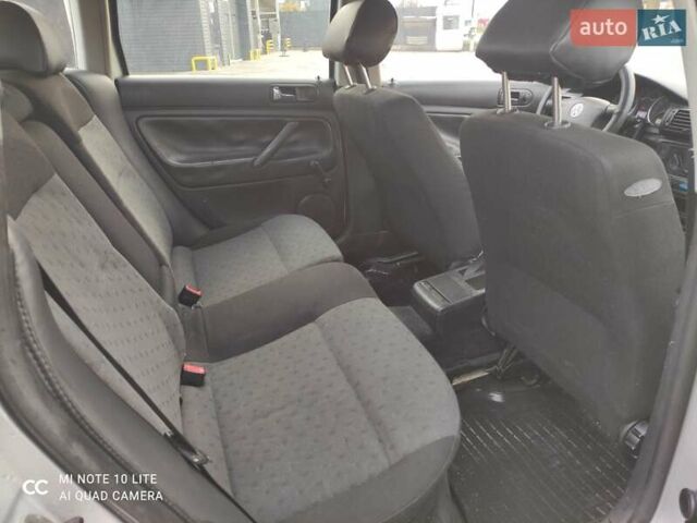 Сірий Фольксваген Пассат, об'ємом двигуна 1.9 л та пробігом 367 тис. км за 3900 $, фото 16 на Automoto.ua