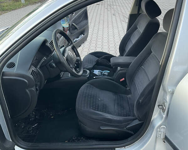 Серый Фольксваген Пассат, объемом двигателя 1.9 л и пробегом 319 тыс. км за 4700 $, фото 13 на Automoto.ua