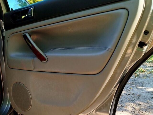 Сірий Фольксваген Пассат, об'ємом двигуна 2.5 л та пробігом 482 тис. км за 4700 $, фото 8 на Automoto.ua