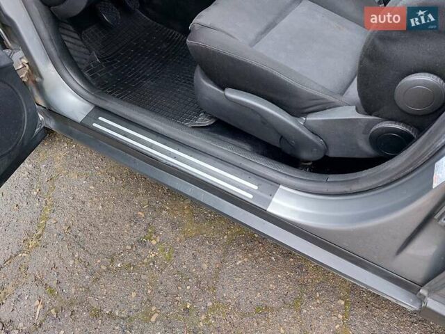 Серый Фольксваген Пассат, объемом двигателя 1.9 л и пробегом 450 тыс. км за 3950 $, фото 41 на Automoto.ua