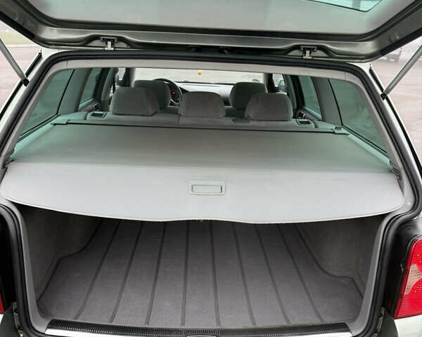 Серый Фольксваген Пассат, объемом двигателя 2 л и пробегом 280 тыс. км за 5400 $, фото 23 на Automoto.ua