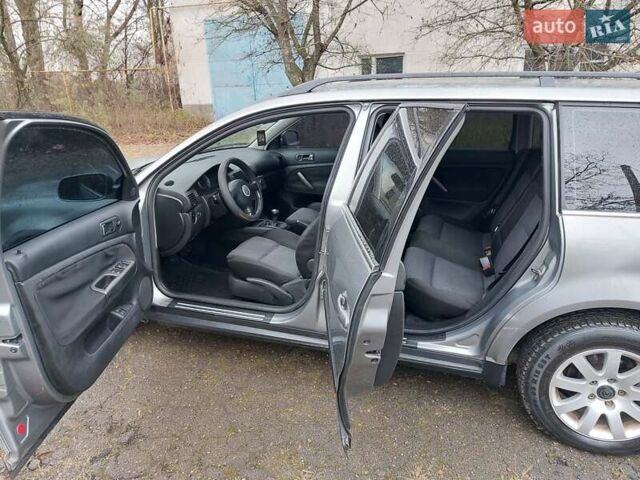 Серый Фольксваген Пассат, объемом двигателя 1.9 л и пробегом 450 тыс. км за 3950 $, фото 37 на Automoto.ua