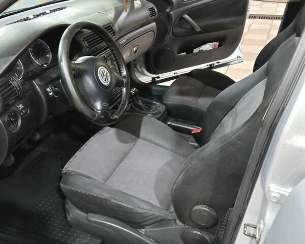 Серый Фольксваген Пассат, объемом двигателя 1.78 л и пробегом 317 тыс. км за 4100 $, фото 6 на Automoto.ua